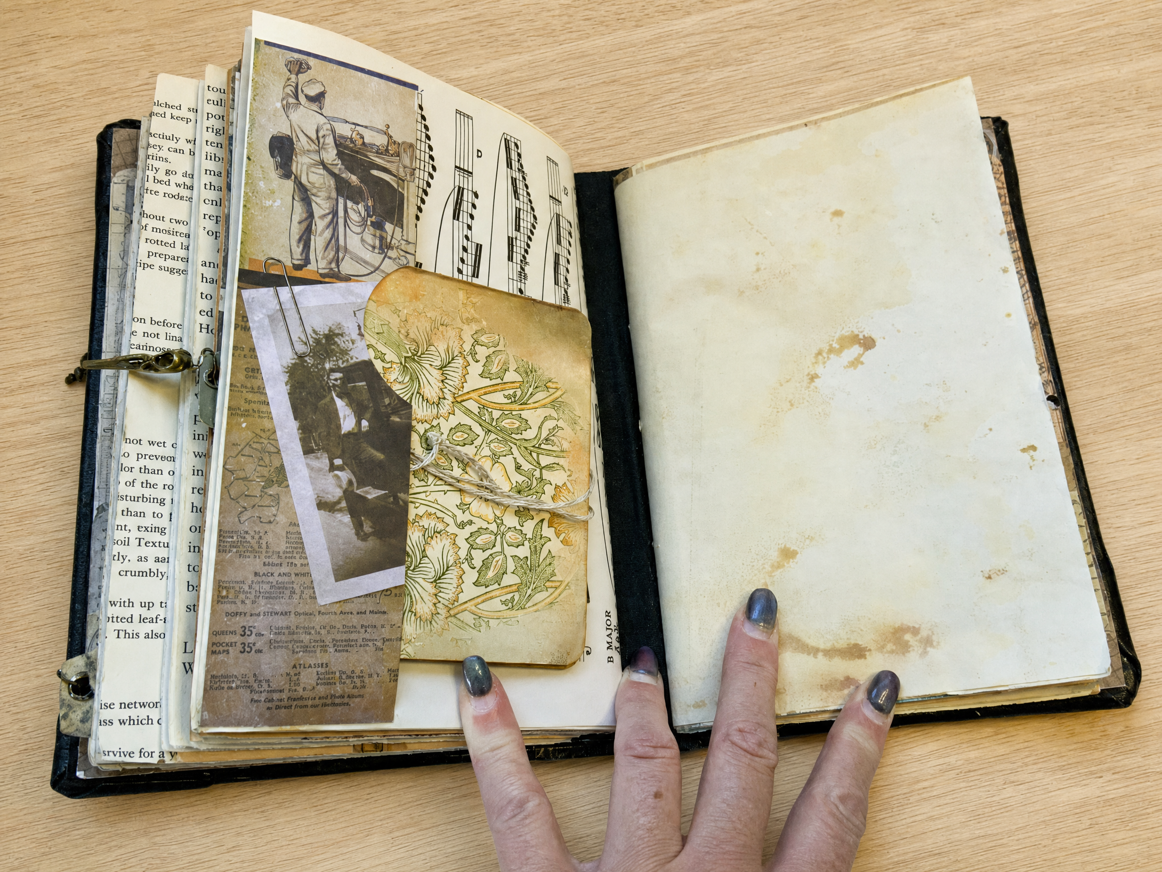 'Steam Machina Dreams' Junk Journal