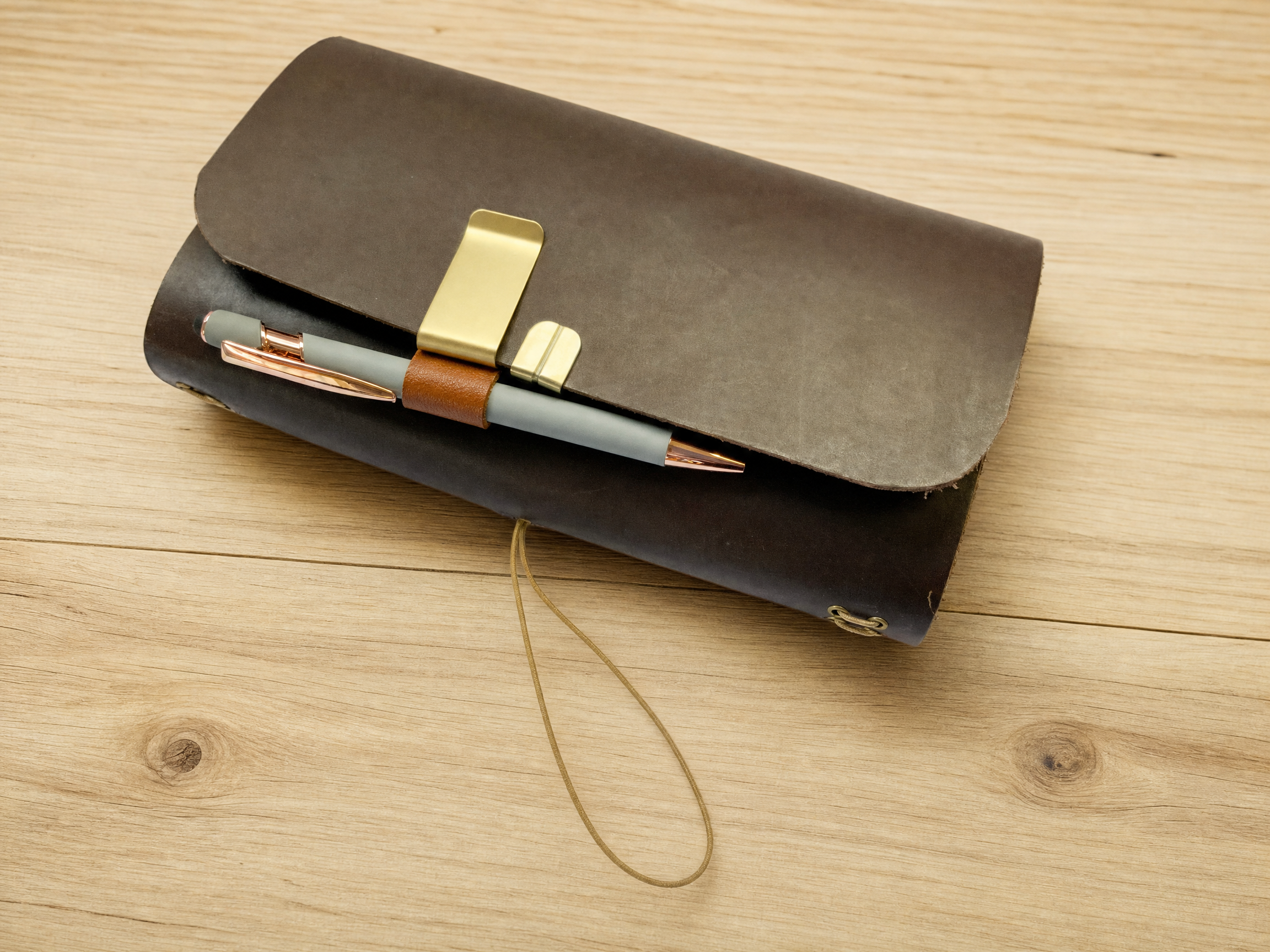 Leather Traveler's Notebook - Standard Size